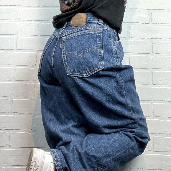 RARE Vintage 80’s Levi’s 573 High Waisted Orange Tab Tapered Pleated Mom Jean 28 - Picture 3 of 16